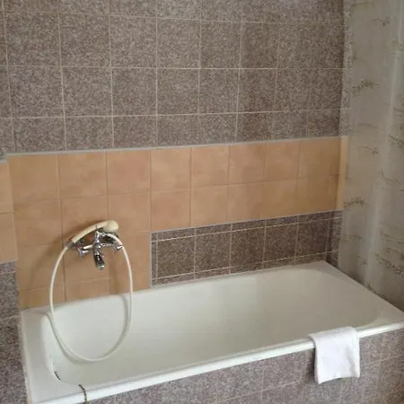 Hotel Cd Garni *