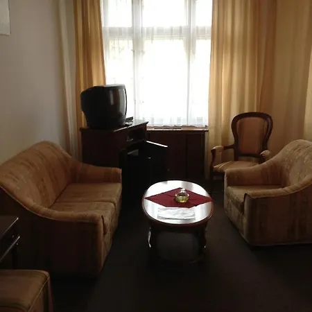 Hotel Cd Garni * Plzen